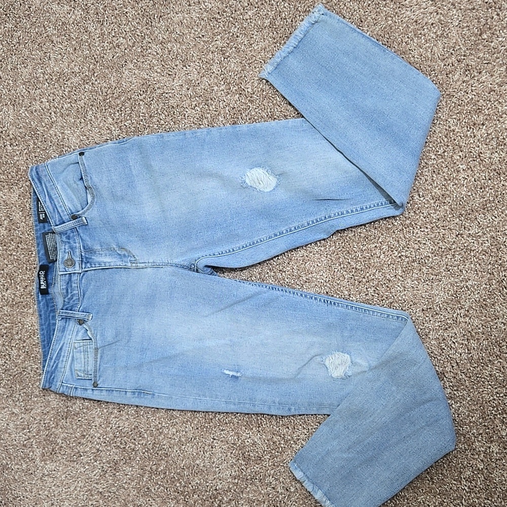 Buffalo Skinny Jeans.